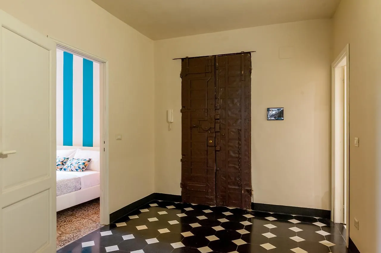 Old Genoa Rooms & Apartments