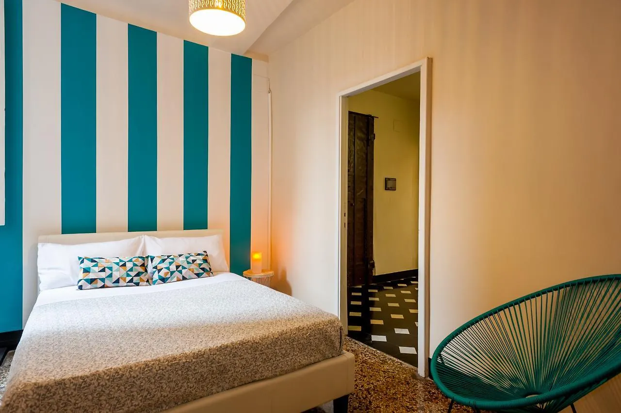 Old Genoa Rooms & Apartments